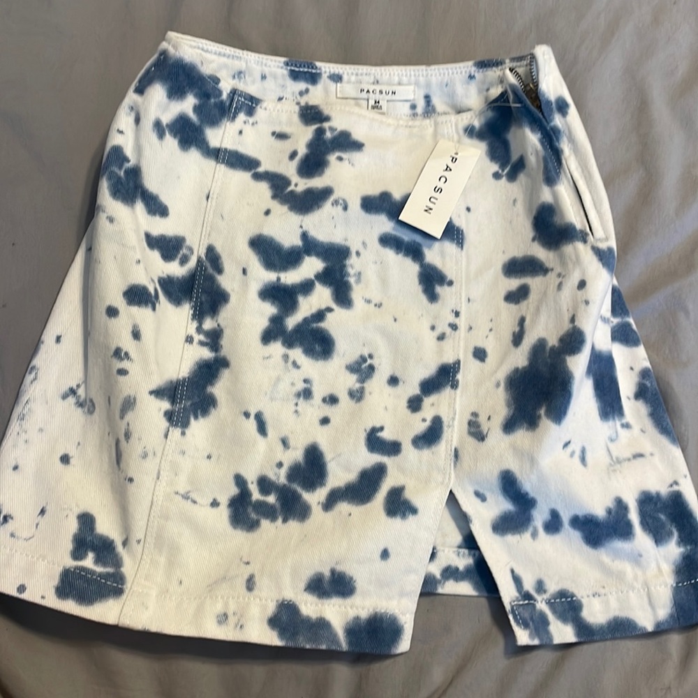 Pacsun skirt with tags